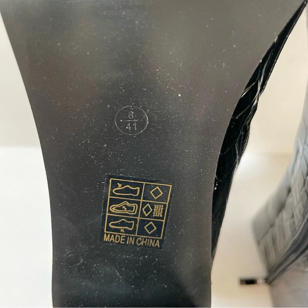 Nasty Gal Faux Leather Black Patent Croc Flared Heeled Ankle Boots Size 8